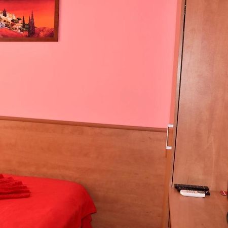 Семеен Хотел Лъки Byala Slatina Dış mekan fotoğraf